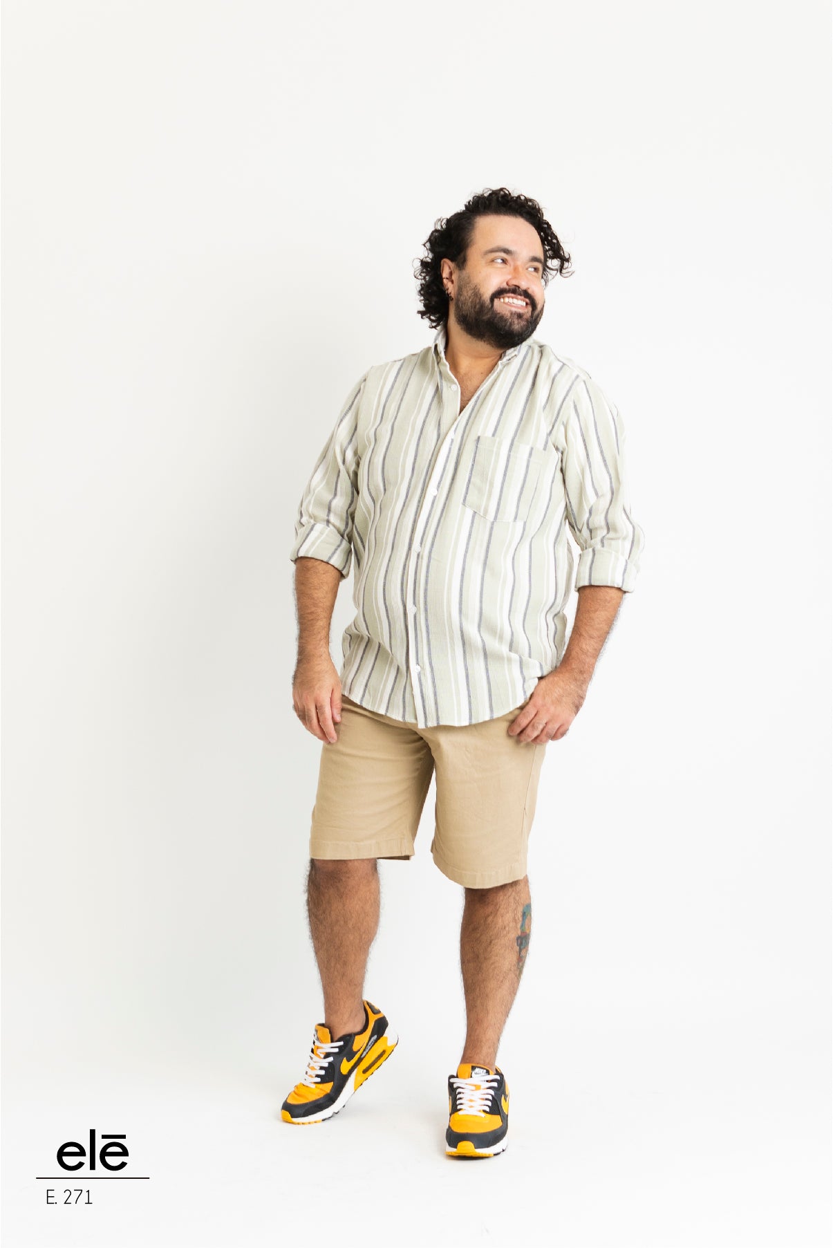 CAMISA VERDE, NEGRO Y BEIGE