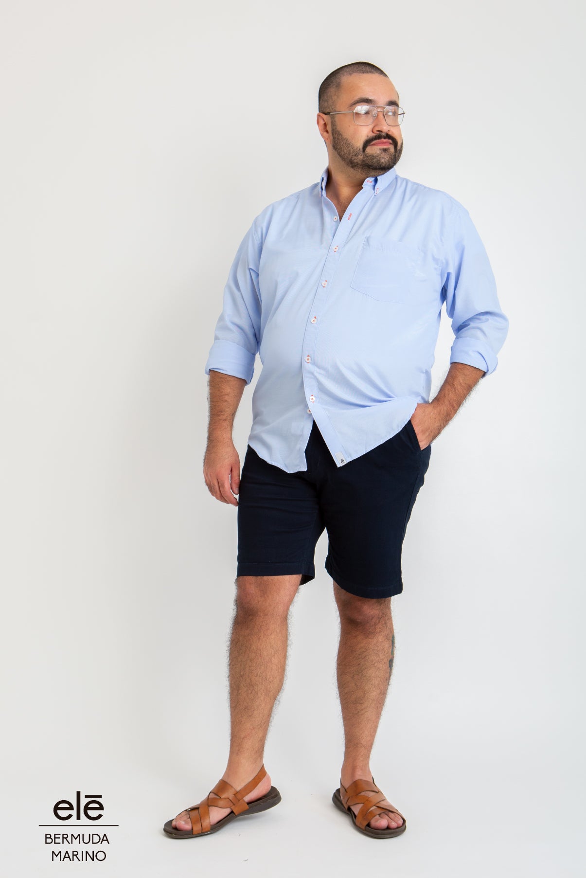 BERMUDA DE GABARDINA AZUL MARINO