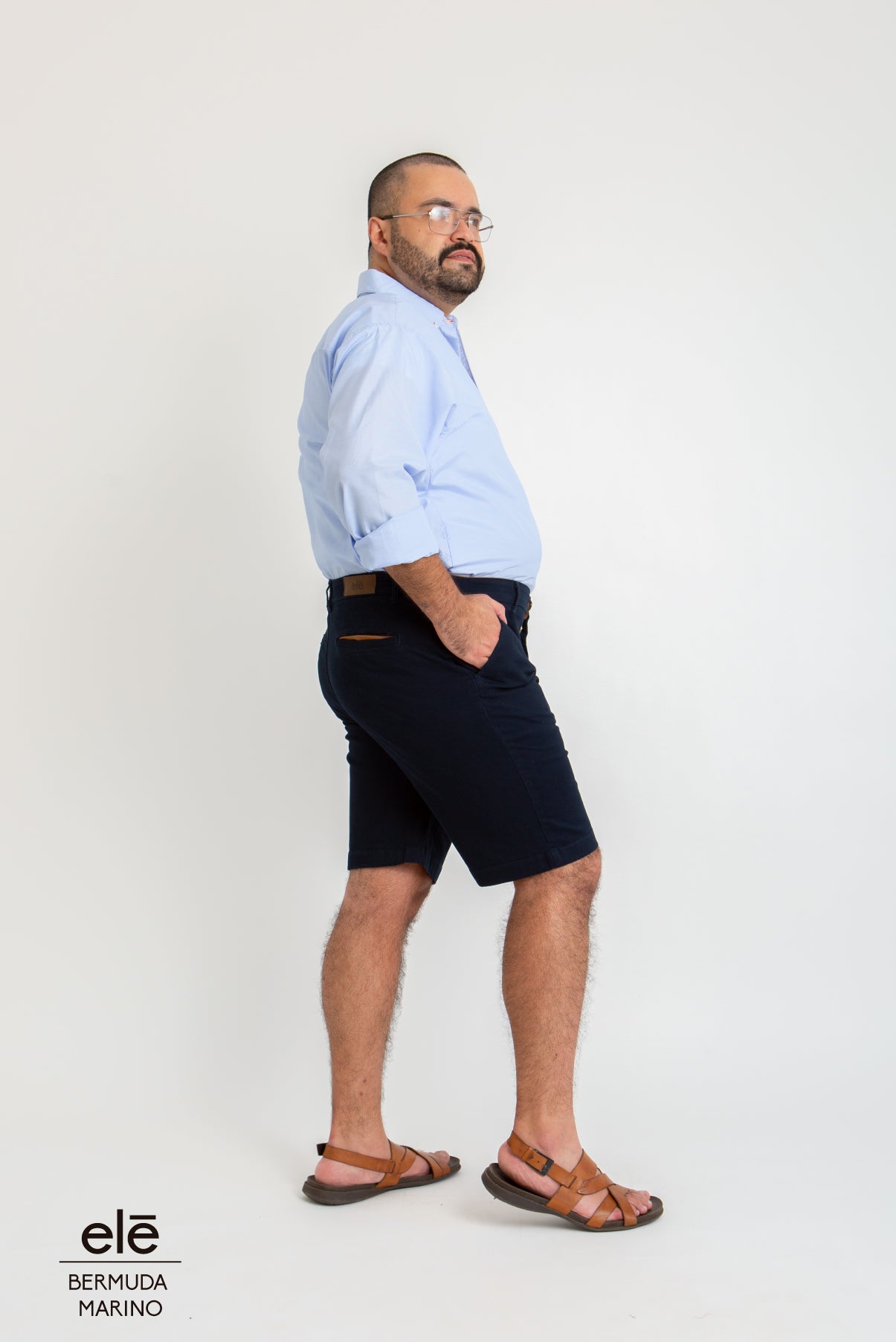 BERMUDA DE GABARDINA AZUL MARINO