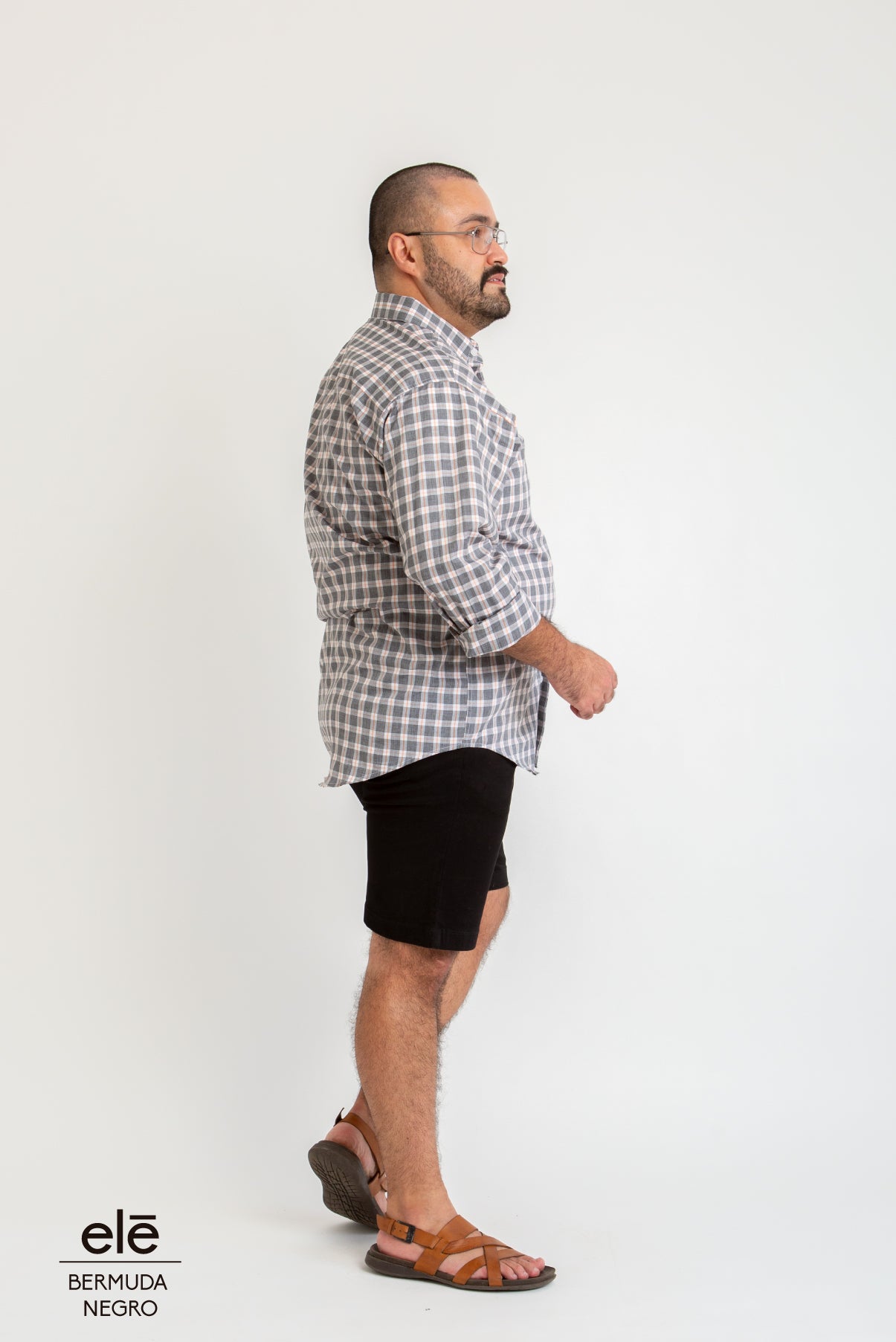 BERMUDA DE GABARDINA NEGRO
