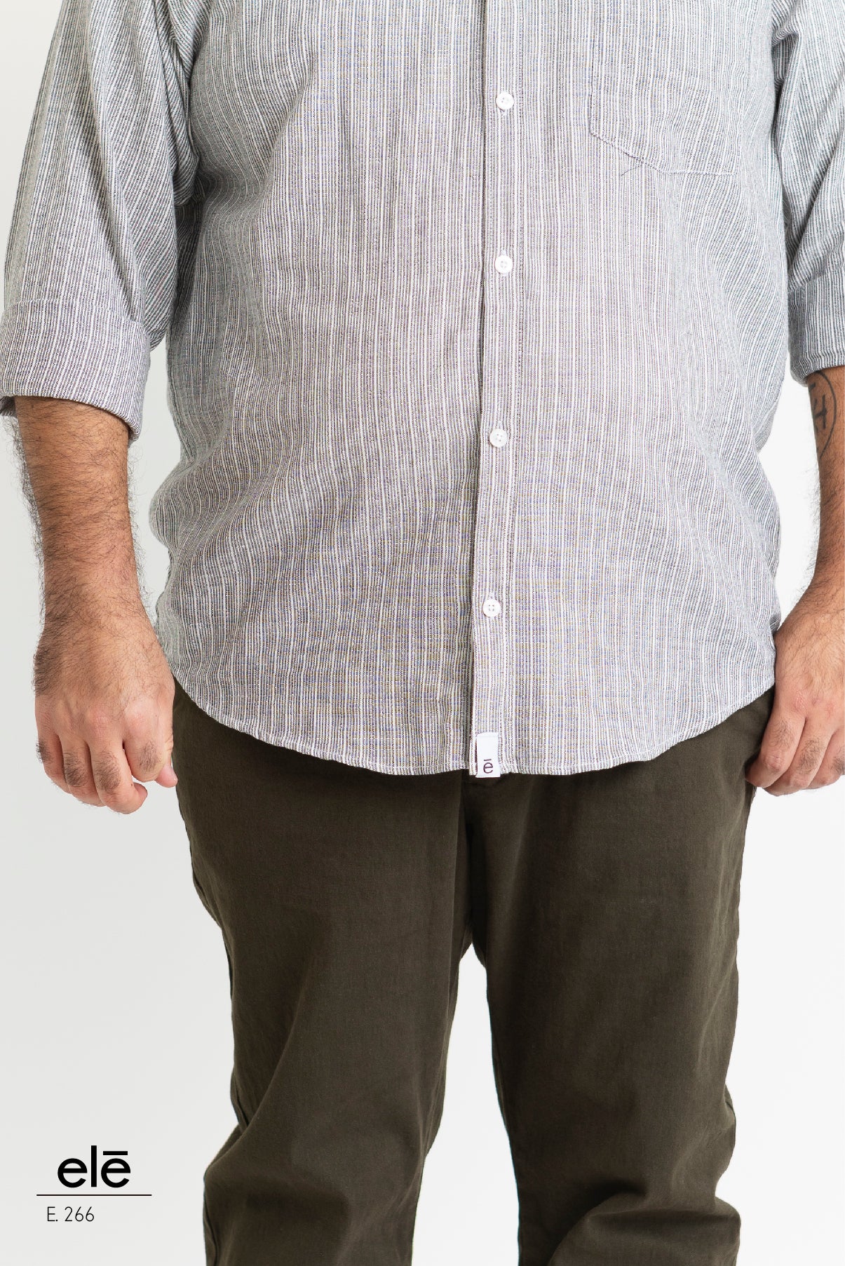 CAMISA NEGRO LINEAS BLANCO