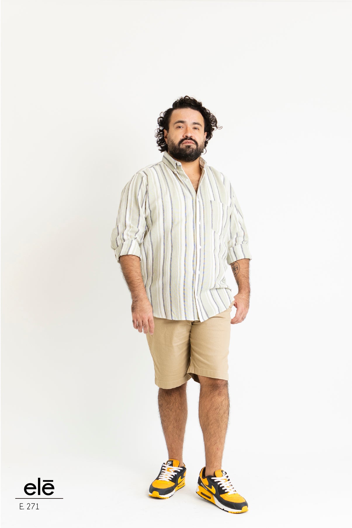 CAMISA VERDE, NEGRO Y BEIGE